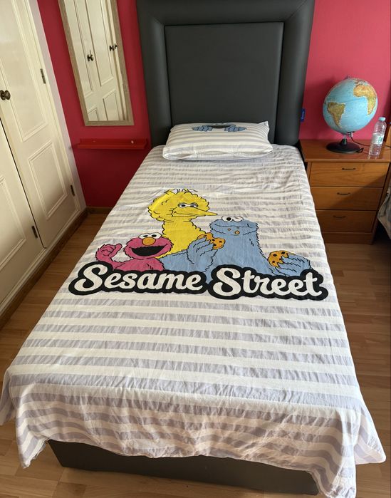 Cama solteiro da marca Emma