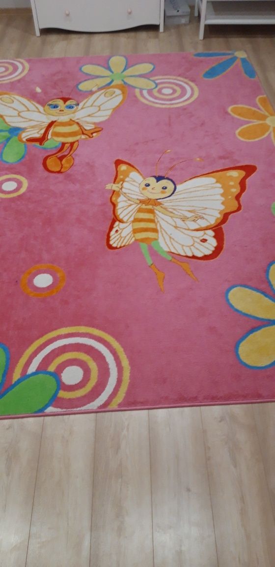 Dywan dla dziewczynki  205x300