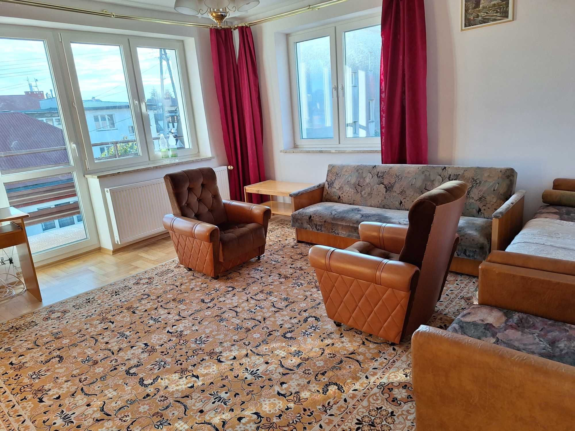 Wynajmę jeden pokój dwuosobowy w domu bez właścicieli