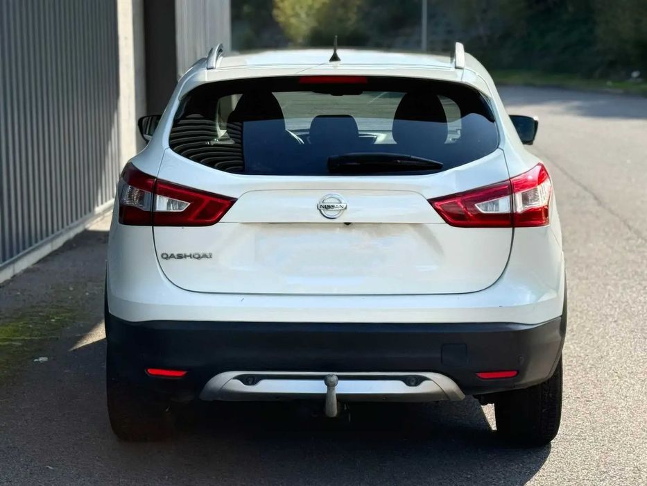 Nissan Qashqai      2016