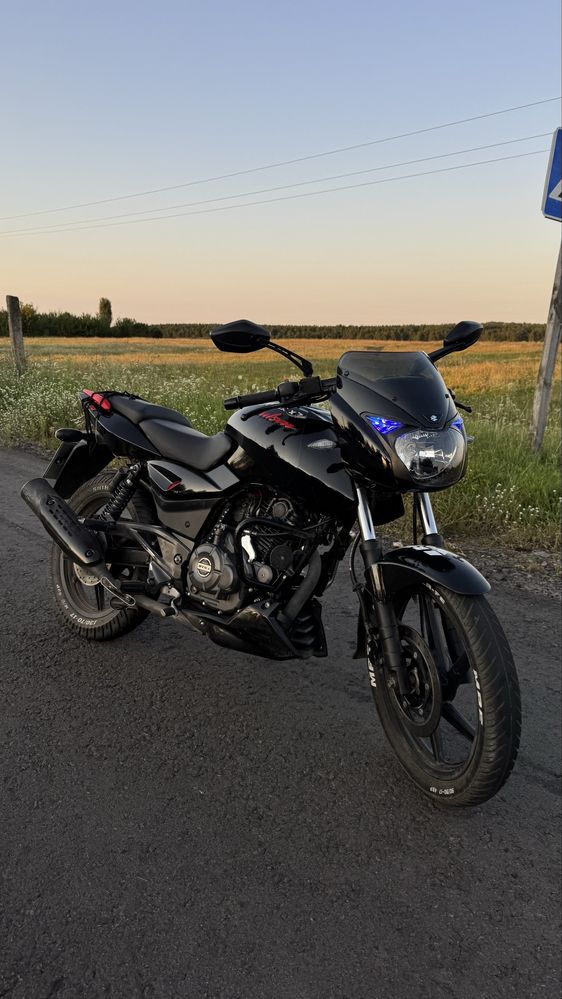Продам  bajaj pulsar180
