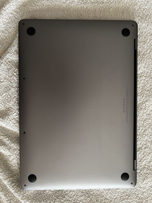 MacBook Pro 13” [late 2017]