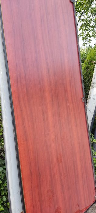 Drzwi przesuwne do szafy