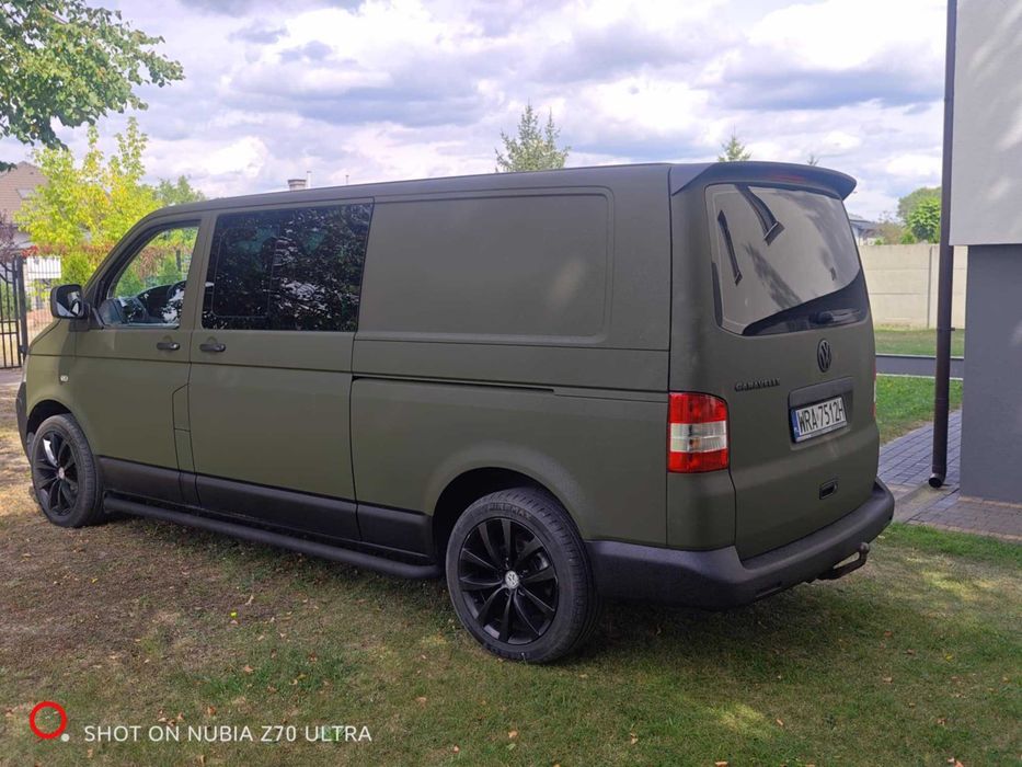 VW T5 2007r./5 os/Wersja Long/Drzwi przesuwne z obu stron/Raptor Khaki