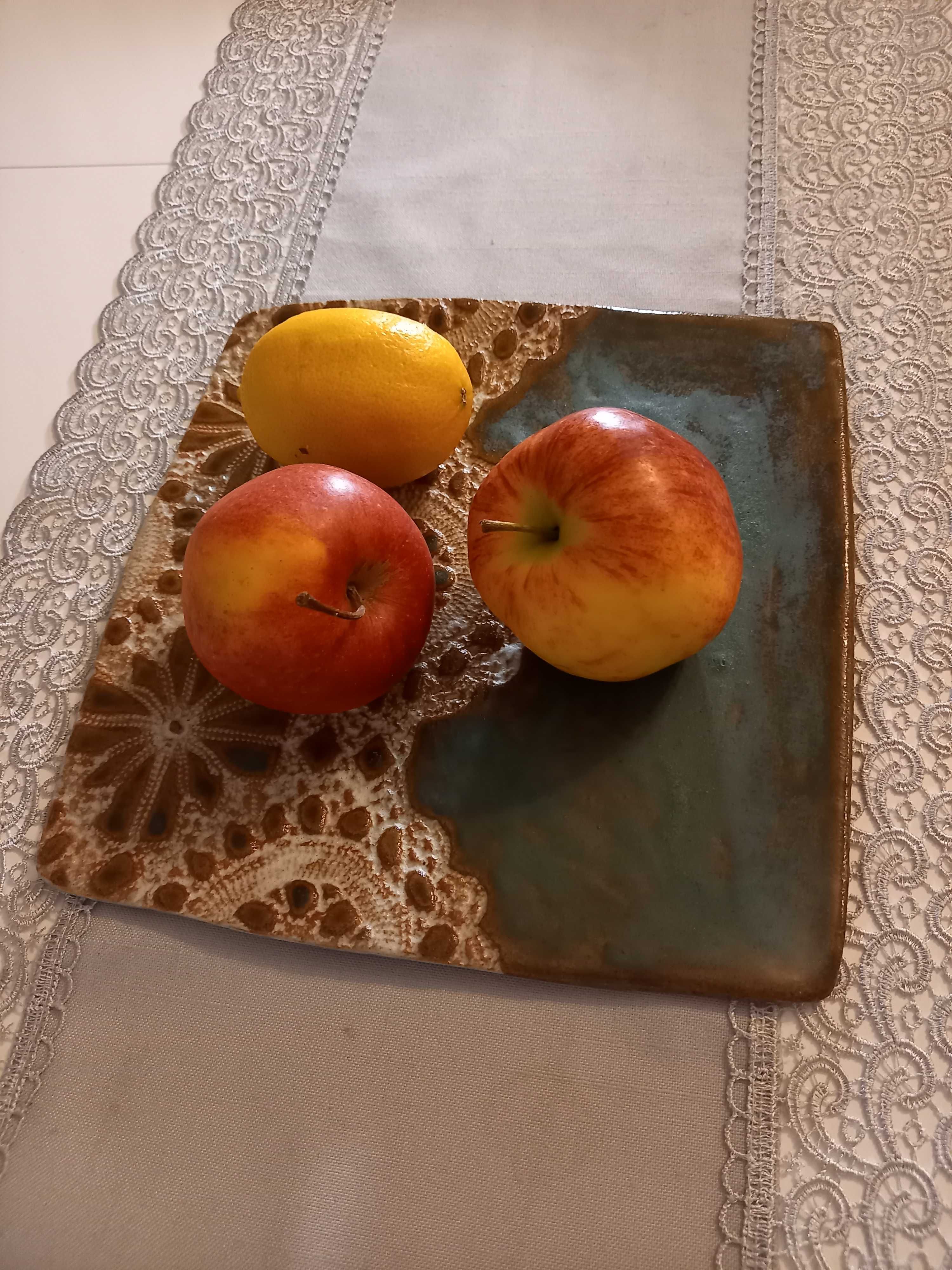 Talerz ceramiczny recznie robiony
