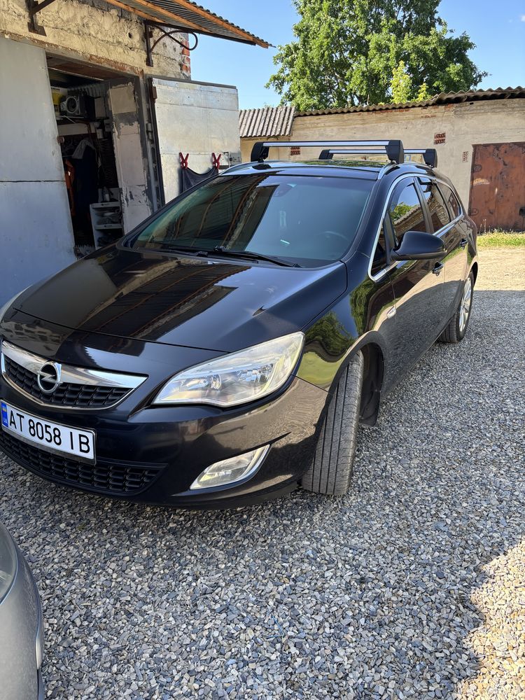 Opel Astra 2011 р