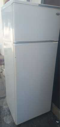Холодильник Атлант б/у под ремонт