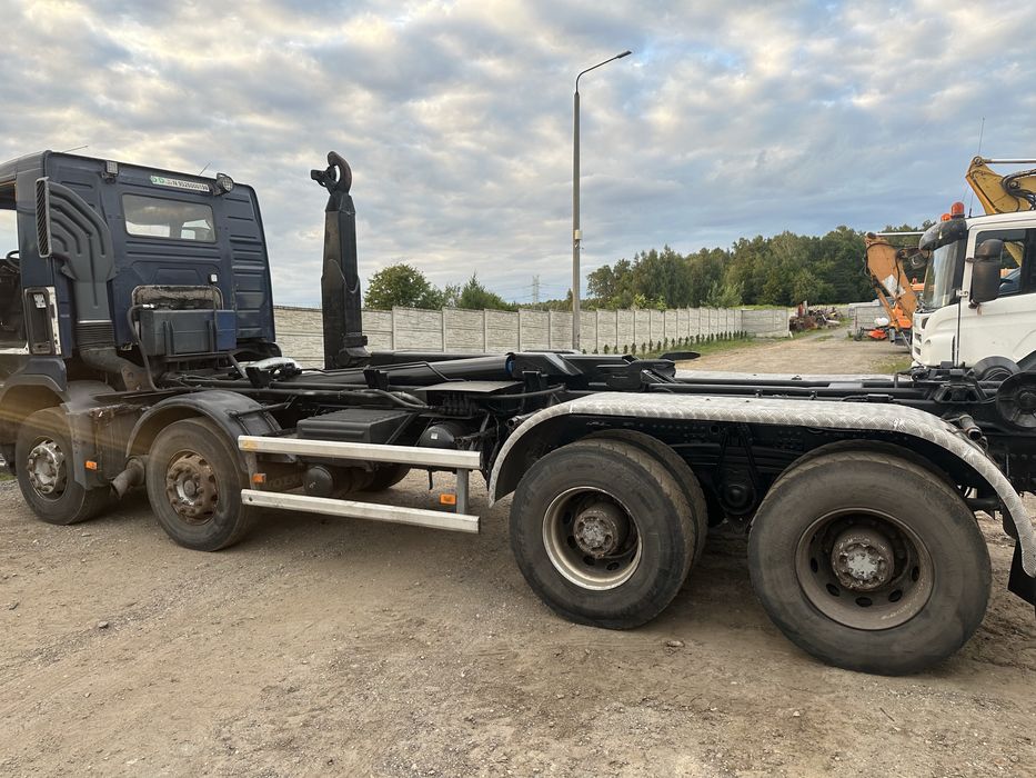Volvo hakowiec plus kontenery