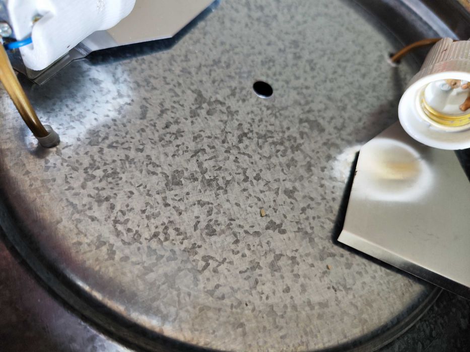 Aplique tecto vidro opalino e latão