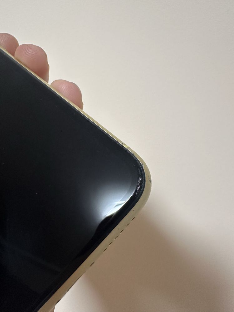 Iphone xr в гарному стані