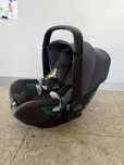 Дитяче автокрісло Britax Romer i-size 0+