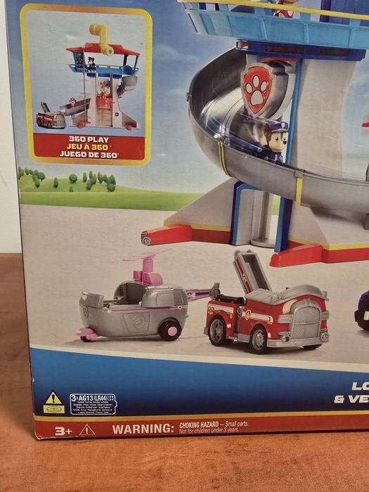 Psi Patrol Wieża obserwacyjna ze światłem, dźwiękiem, 3 autka, figurki