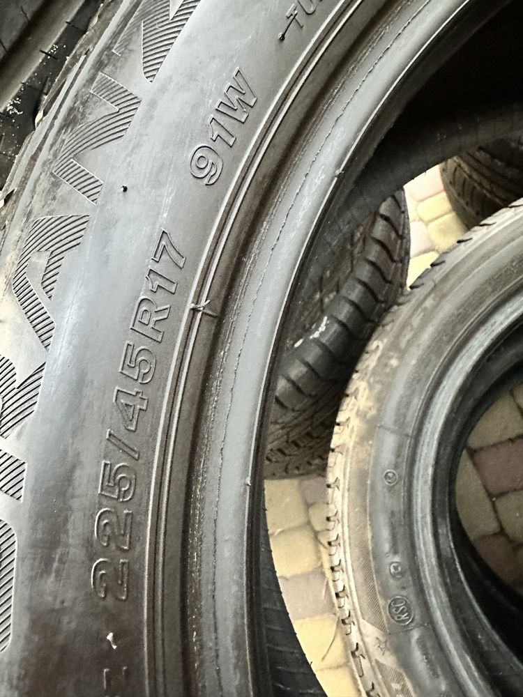 225/45/17 91W Bridgestone Turanza T001 RFT