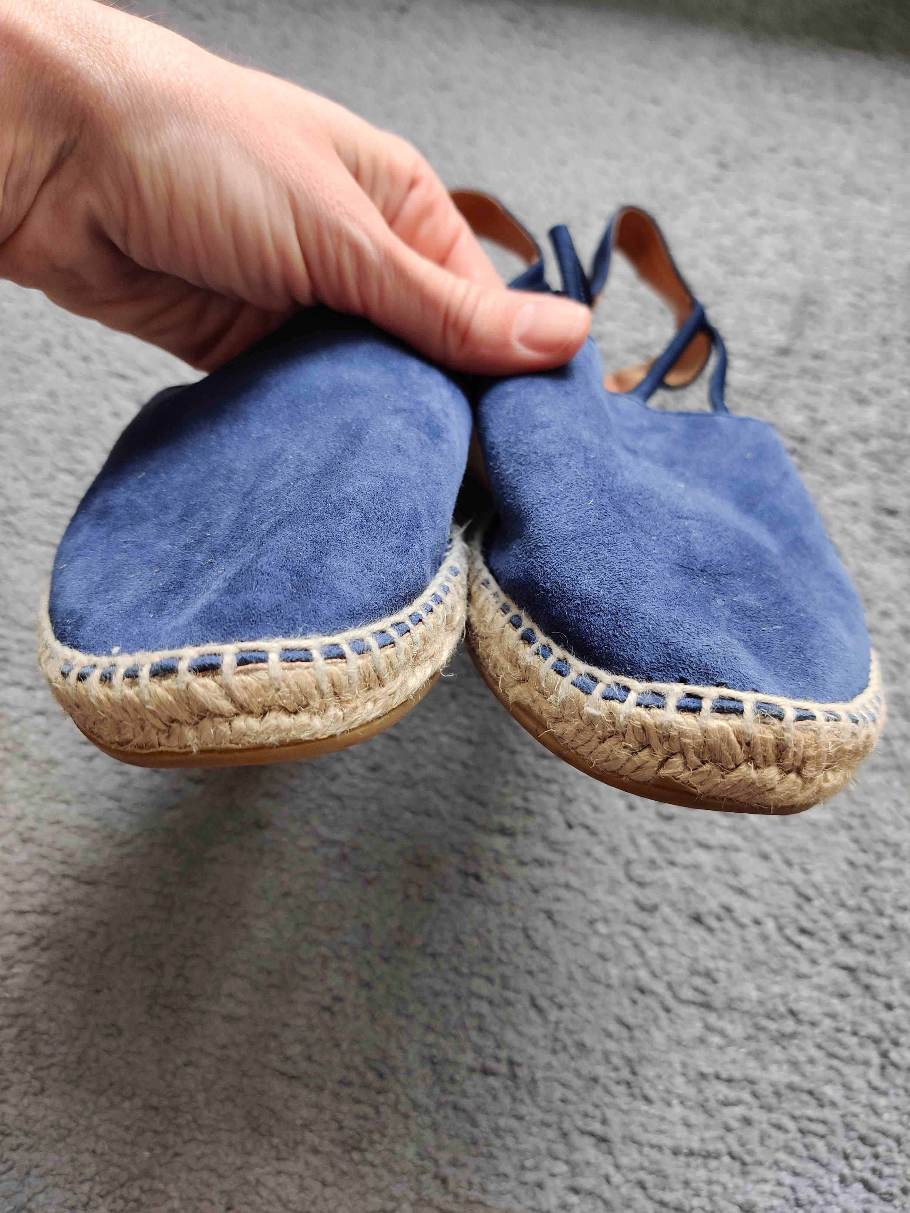 Buty damskie granatowe firmy Kanna