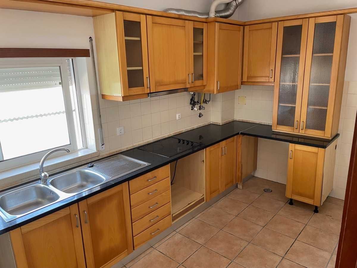 Apartamento T3 a alugar na Marinha Grande (Boavista)
850 €