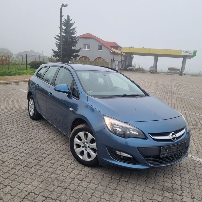 Opel Astra J 1.7 CDTI . Bardzo zadbany i oszczędny. Mozliwy transport