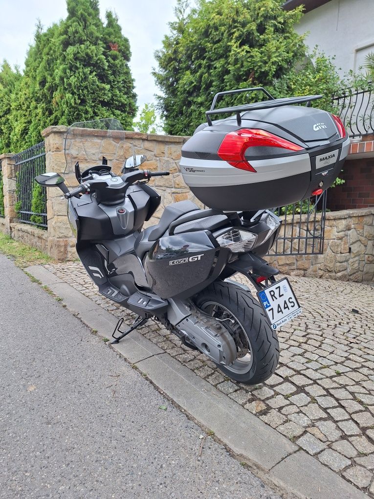 Motocykl Maxi Skuter