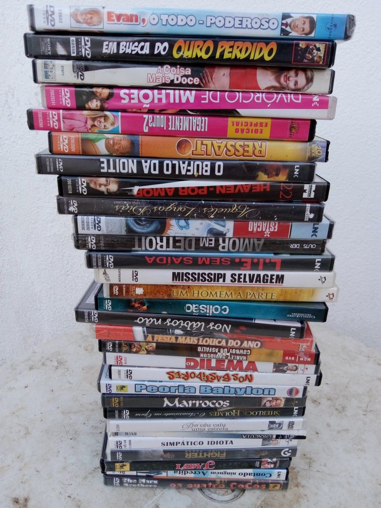 30 DVDs incluindo A coisa mais doce