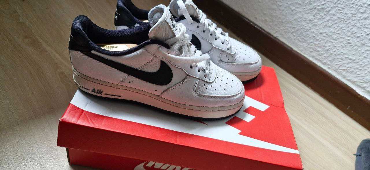 Кросівки Nike Air Force  39 розмір
