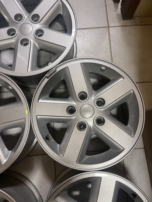 Jantes 16” 5x127 Originais Jeep Wrangler