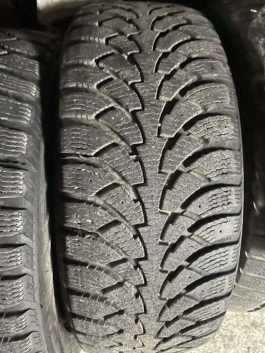 Продам зимові шини nokian