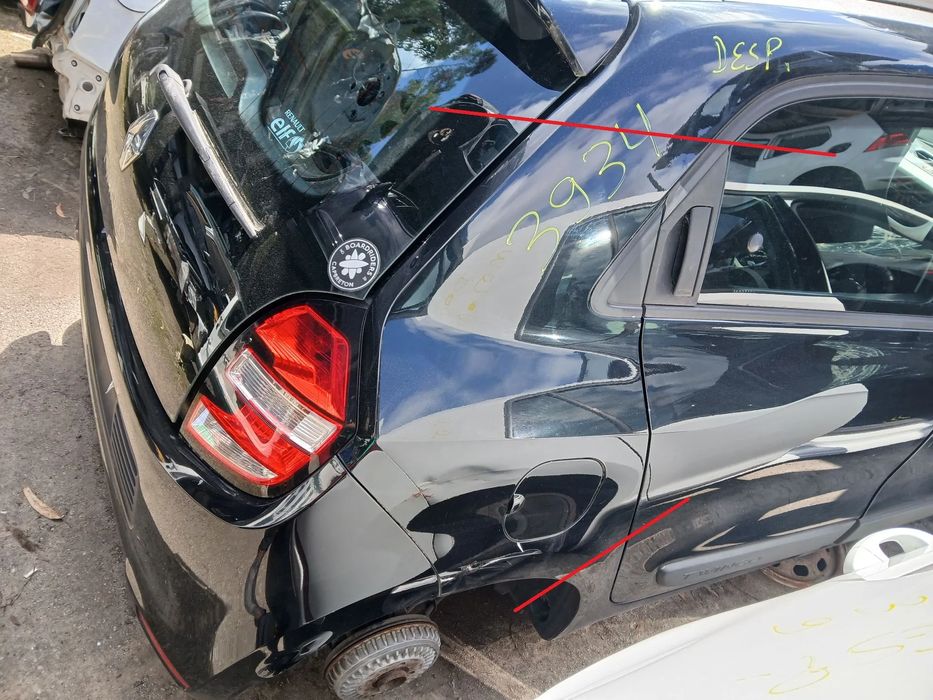 Painel trás direito RENAULT Twingo III (BCM_)