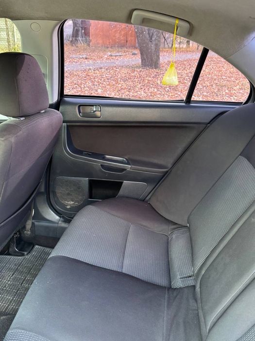 Продам mitsubishi lancer x 2011