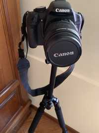 Maquino fotografica canon EOS 550 D