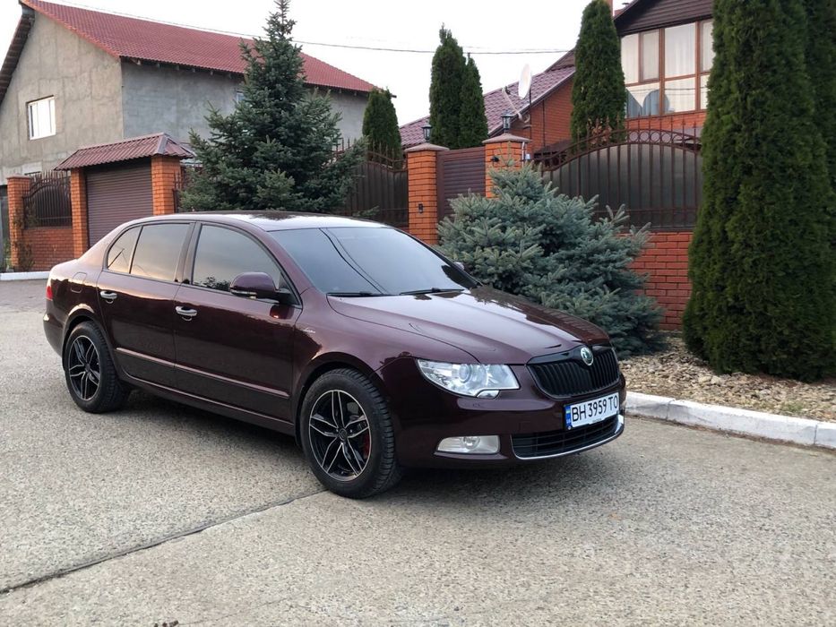 Skoda Superb Laurin Klement 1.8.2009год (Обмен На Х5 Е70 3.0 дизель)