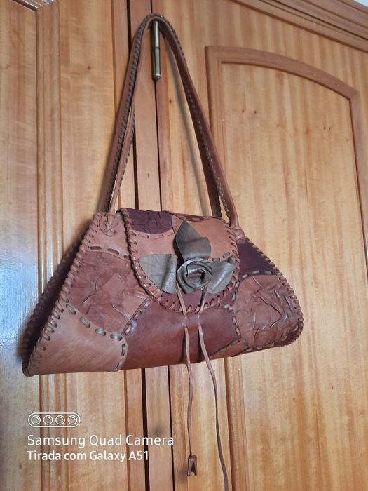 Bolsa de alças em couro
