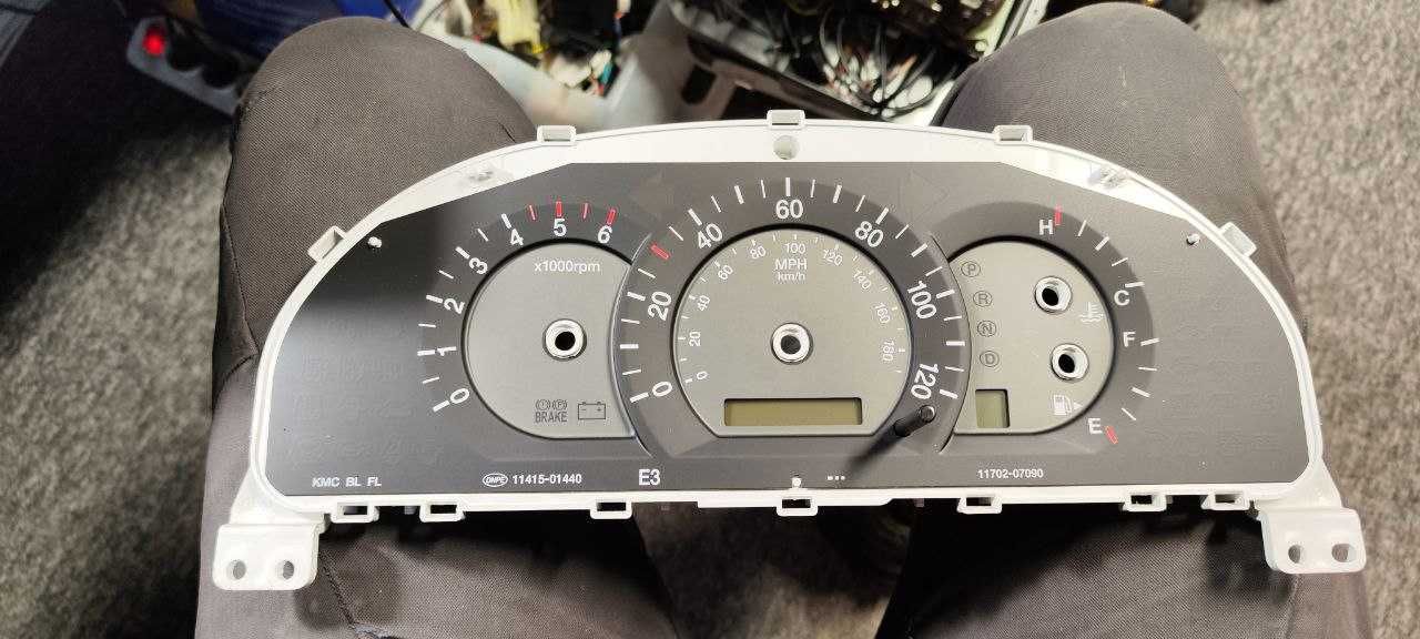 Приборна панель  KIA Sorento 1 , 94011-3Е150 20060607