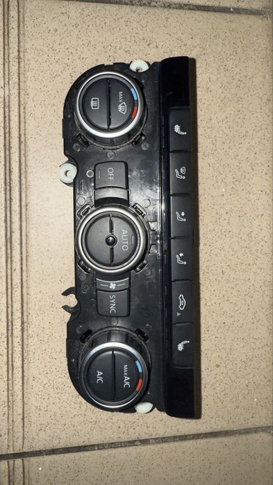 Panel Klimatyzacj Touran Passat VW VOLKSWAGEN 3AA907044CK