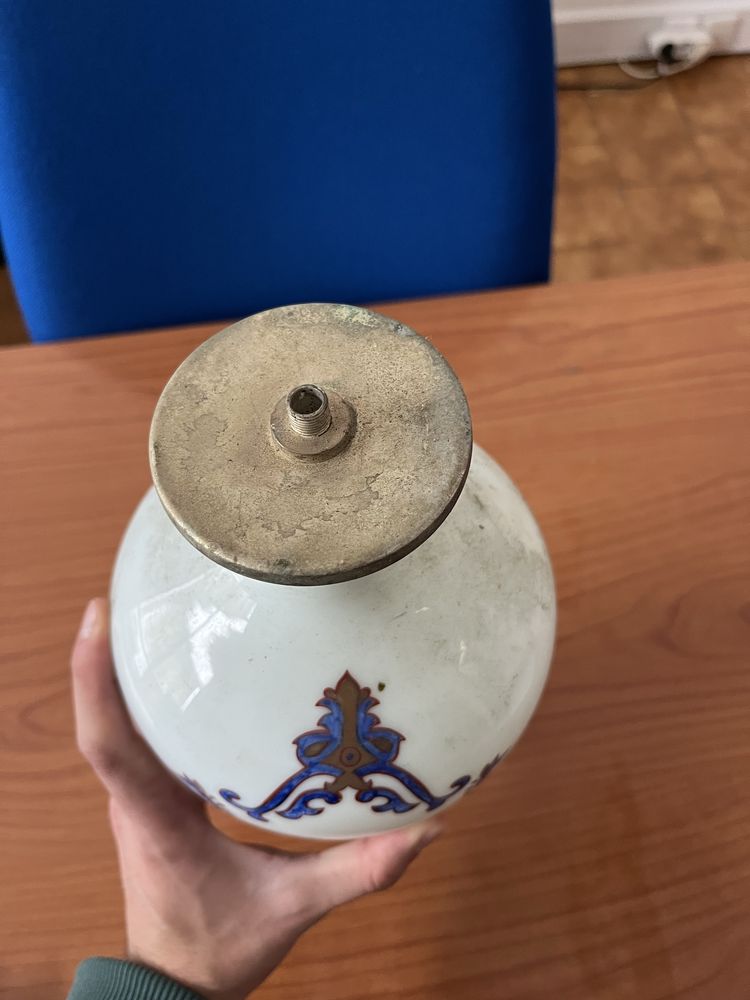 Base para candeeiro em vidro opala pintado
