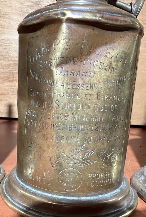 Stara lampa naftowa PIGEON mosiężna szczelna