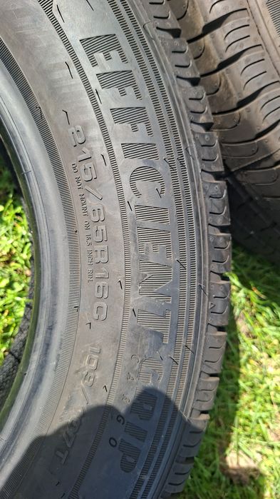 Goodyear cargo grip 215/65/16c