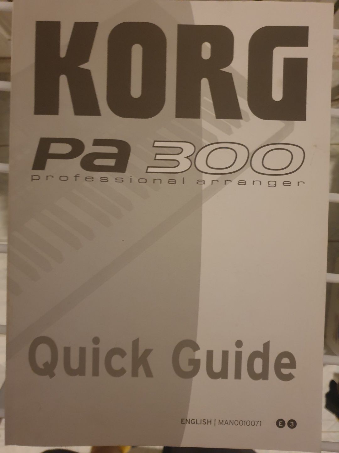 Korg PA 300 jak nowy