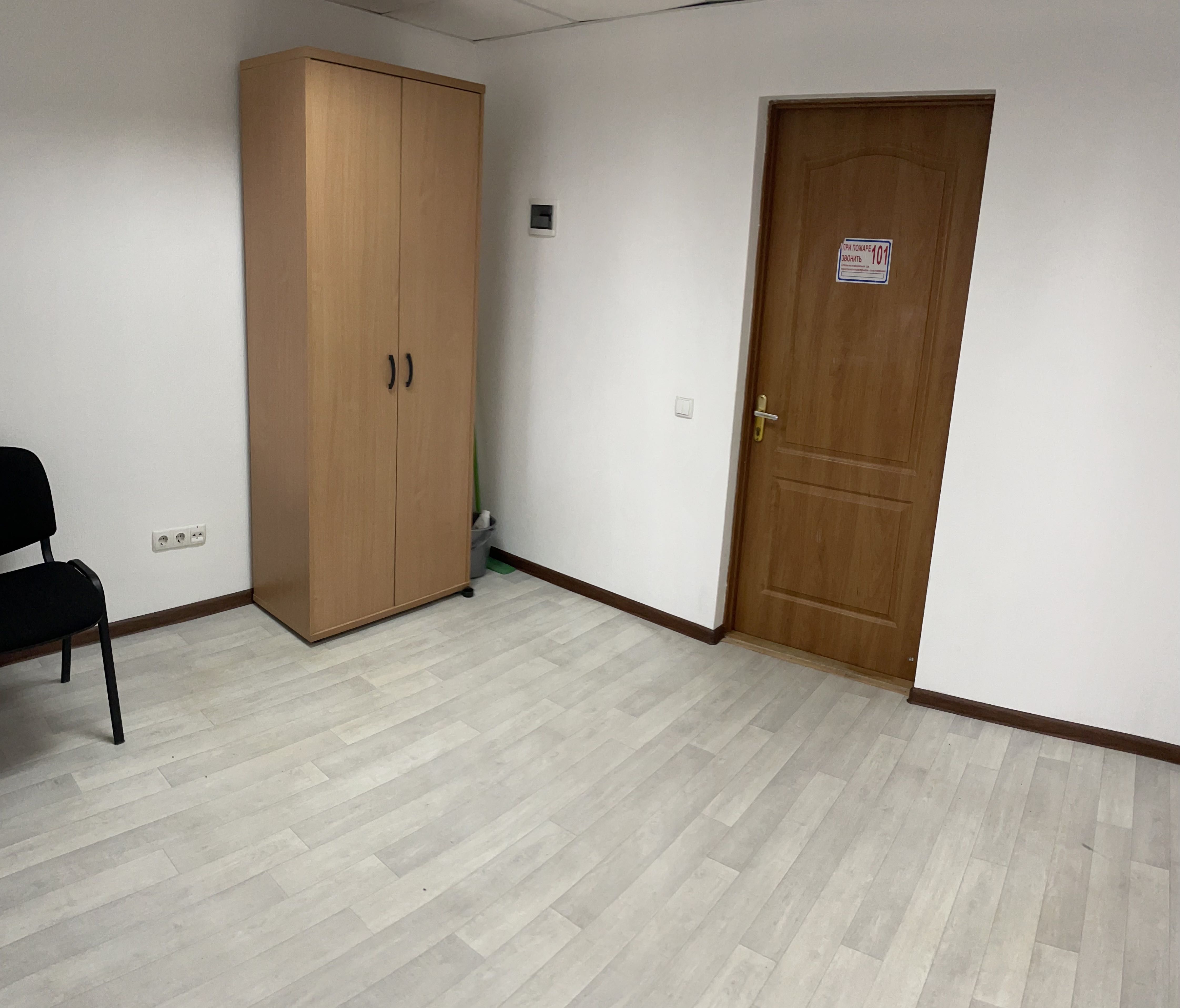 Офис 28 кв.м рядом с м. Ботанический Сад, пр. Науки