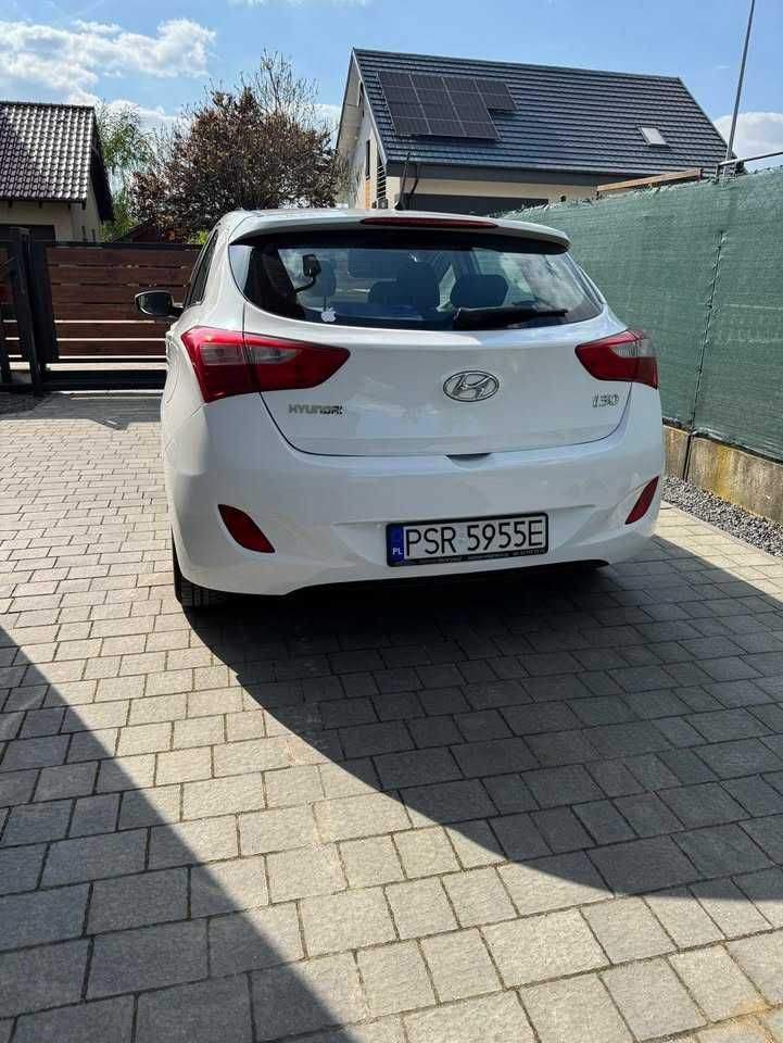Hyundai i30 1.6 CRDi 2016 • Bezwypadkowy • Stan bardzo dobry