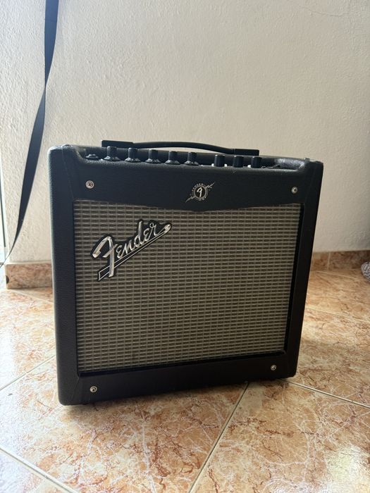 Amplificador fender mustang tm v 2