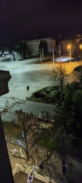 сдам 2х комнатную квартиру.Центр..