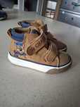 Buty jesienne na rzepy rozmiar.22