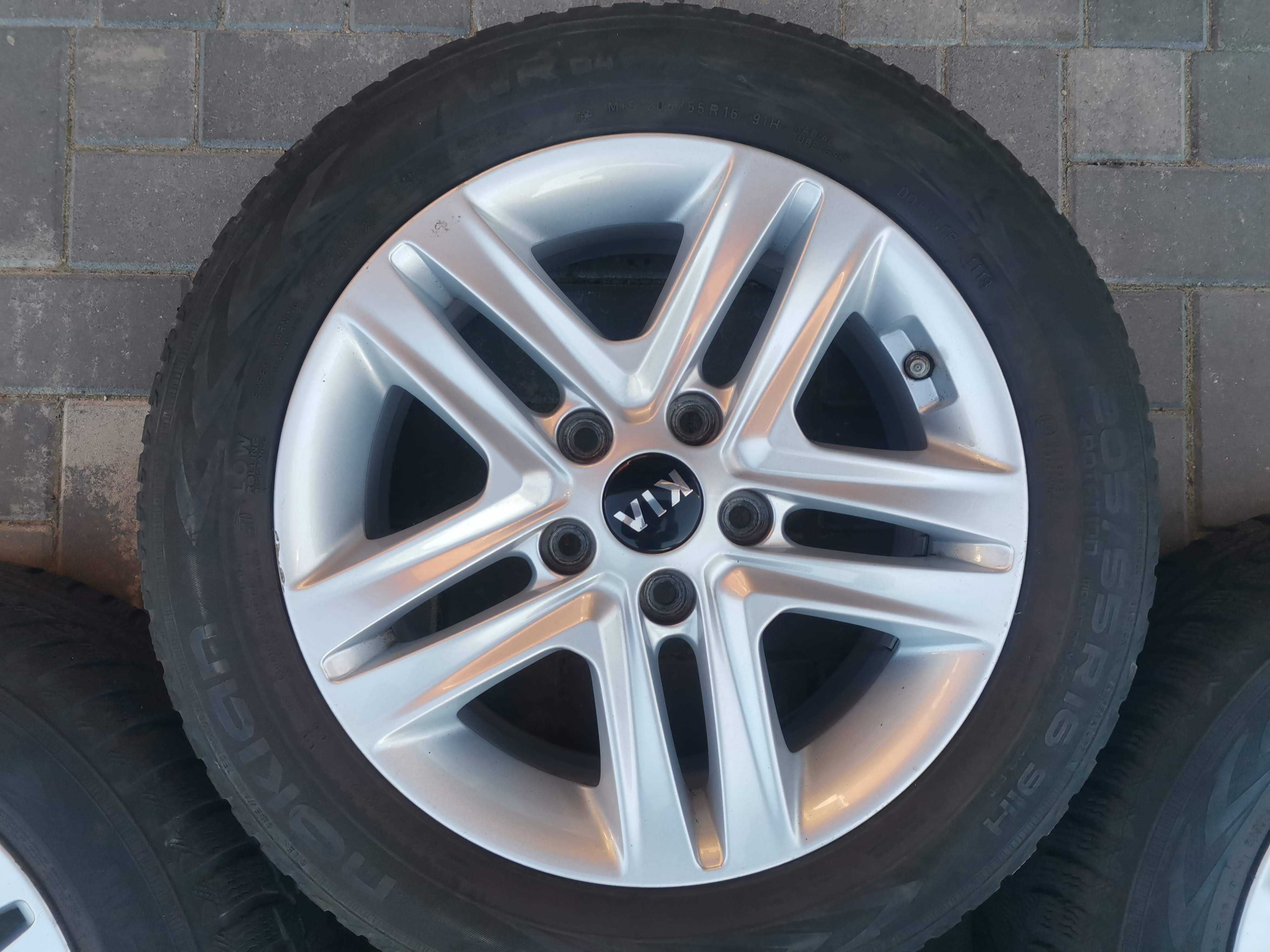 Felgi KIA ProCeed Venga Soul Hyundai 6,5Jx16H2 5x114,3 ET50 TPMS