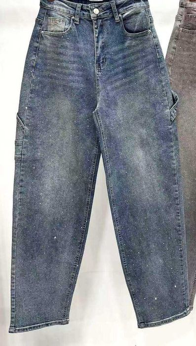 Damskie spodnie jeans z cekinami