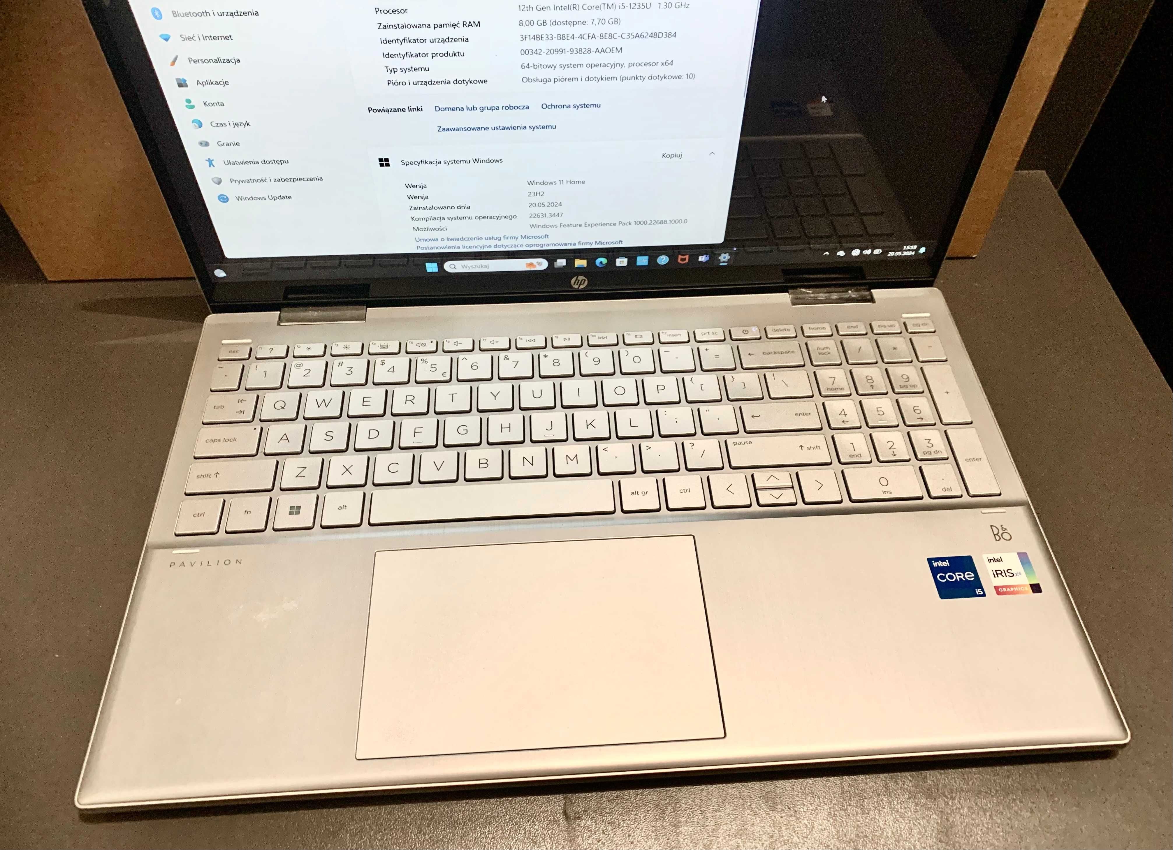 Laptop HP PAVILION 15-er1420nw