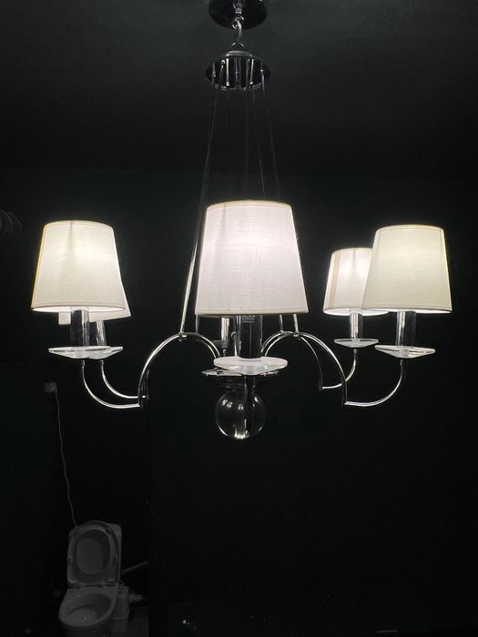 Люстра на стелю з 5 лампами