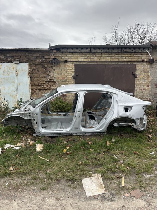 Кузов Polestar2