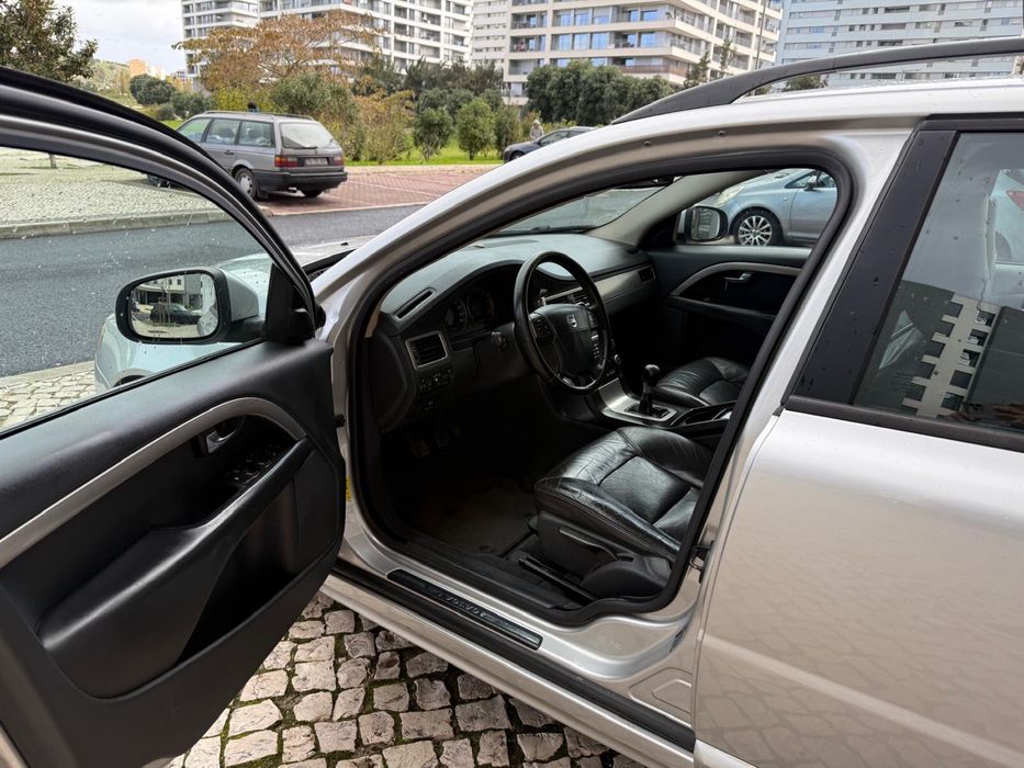 Volvo V70 2.4 D5 185cv •2009/11 •190.000km •Nacional •Manutenção Volvo