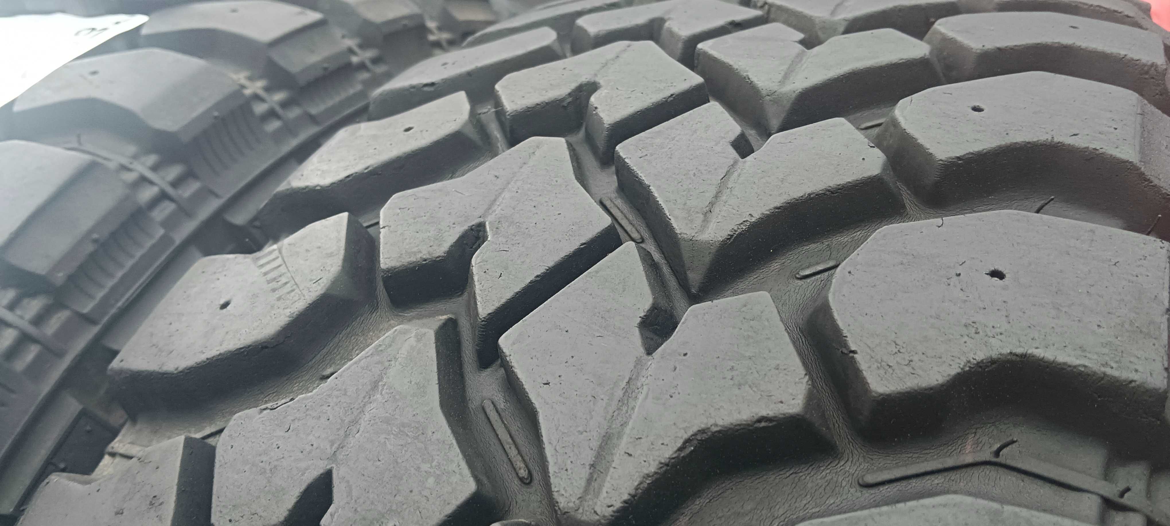 P930690L Para 245/75R16 Hankook DynaPro MT 2019rok