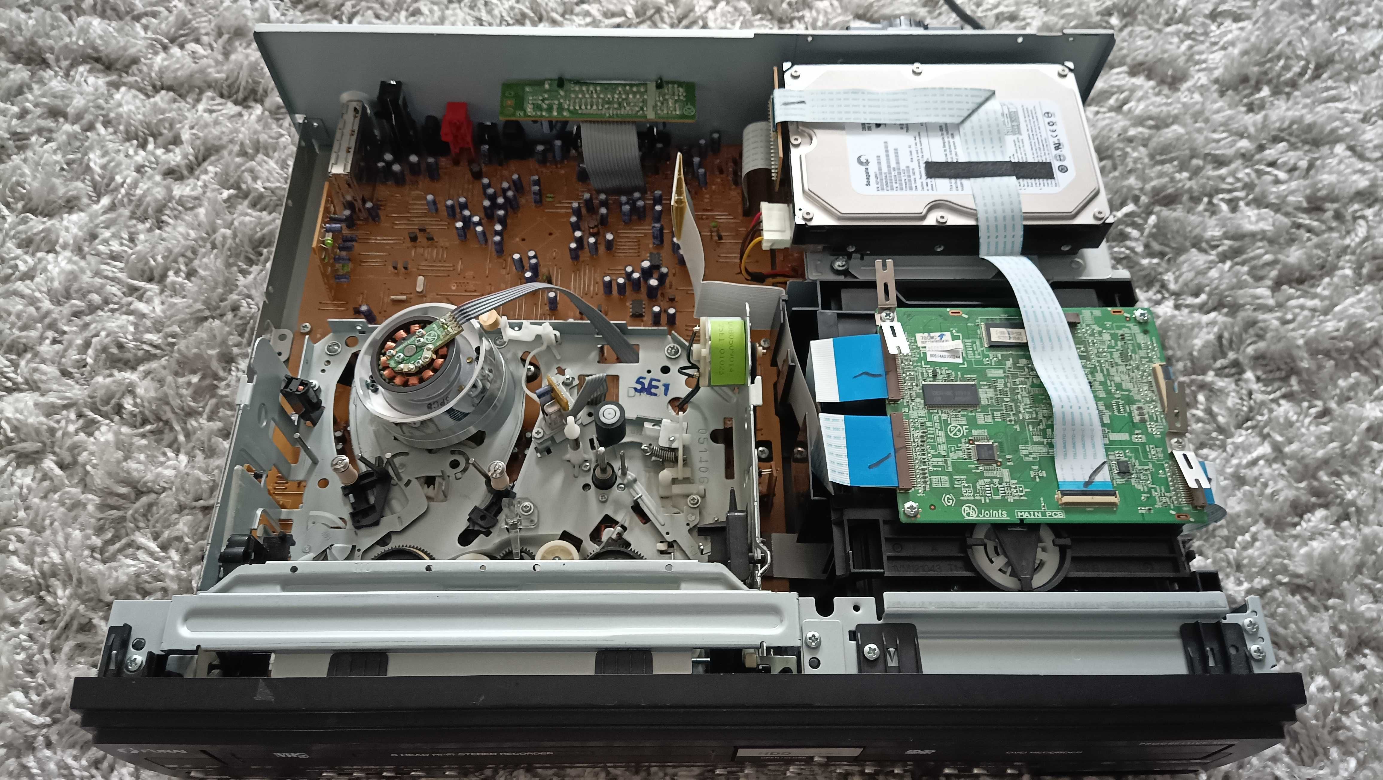 Magnetowid Nagrywarka VHS DVD HDD FUNAI T3A-A8182DB HI-FI 6gł. pilot
