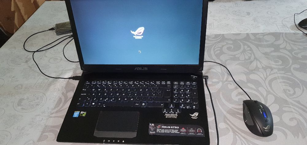 Vendo portátil gaming ASUS ROG
